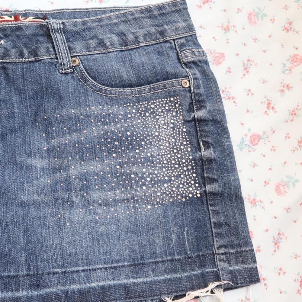 rhinestone denim mini skirt y2k mcbling raw hem jean skirt - Picture 4 of 6